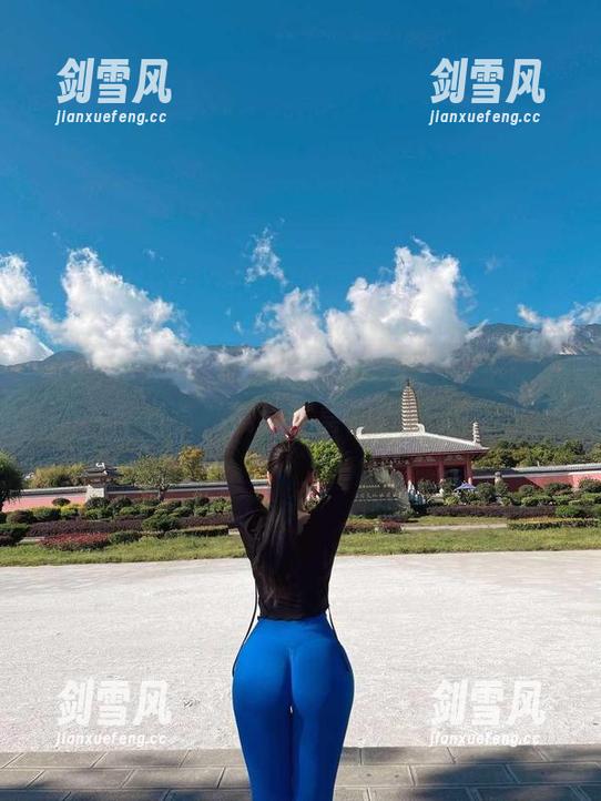 微密圈 - 双马尾图集：120斤的小王同学的日常，偏偏就喜欢这种调调