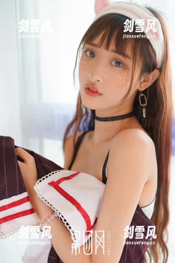 GIRLT果团网-little贝壳喵 GIRLT果团网 - little贝壳喵最新力作,白丝原图,穿越无数剪影直击心房