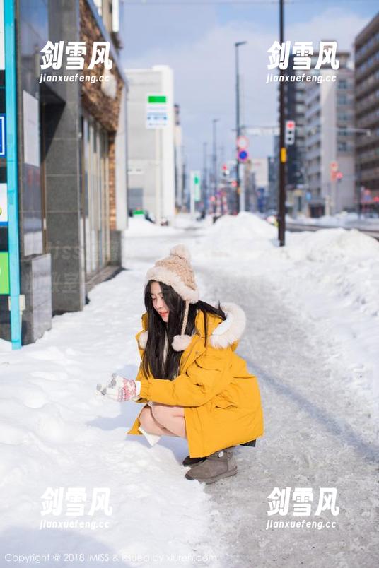 IMiss爱蜜社 - 在网盘里翻看闵妮Mily的教室写真，心里莫名其妙被重回校园了！