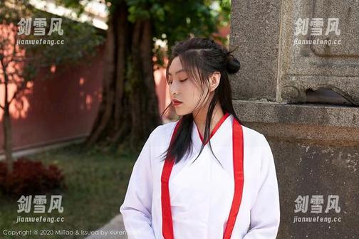 MiiTao蜜桃社 - 万圣节回忆：露西Lucy的照片合集，让我开始怀疑过节的意义了…