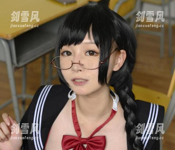认真了！PAKI酱的泳池照片，真让人想在水中沉沦