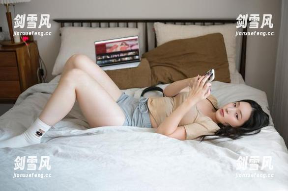 Pia(피아)在水手服里，图片像是放飞了的小船，资源呢...艰难求生！