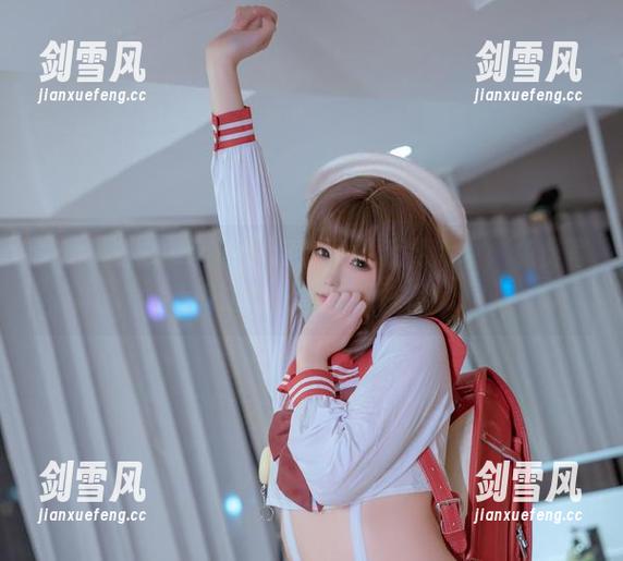 高跟鞋被Quan冉有点饿穿得活灵活现，免费写真让人心里不平衡。