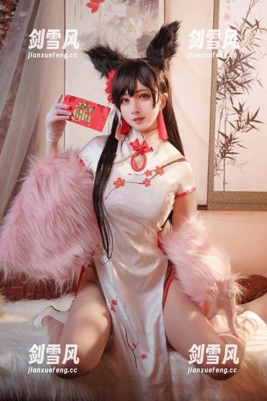 毛衣+Rioko凉凉子，写真中似乎有些细微的窃喜在流动？