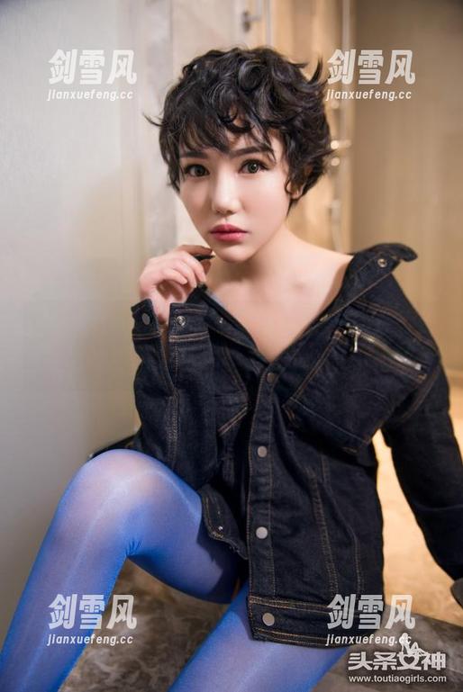 TouTiao头条女神 - 信悦儿的甜心在等你，缺席就只能用“心”来补偿了！