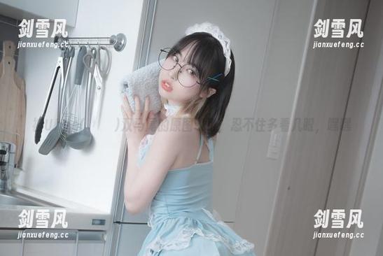 被Uhye(이유혜)双马尾的原图吸引，忍不住多看几眼，嘿嘿