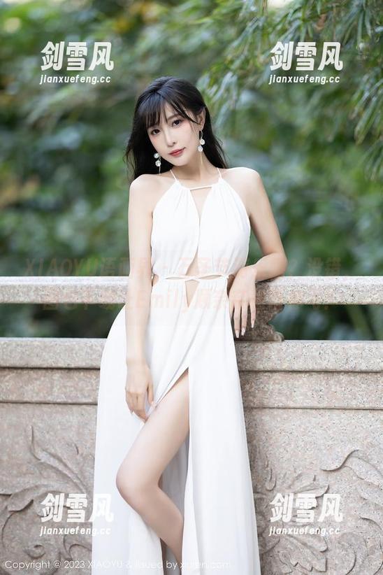 XIAOYU语画界 - 万圣节游乐园？没错，图包下载让Emily顾奈奈酱带你飞！