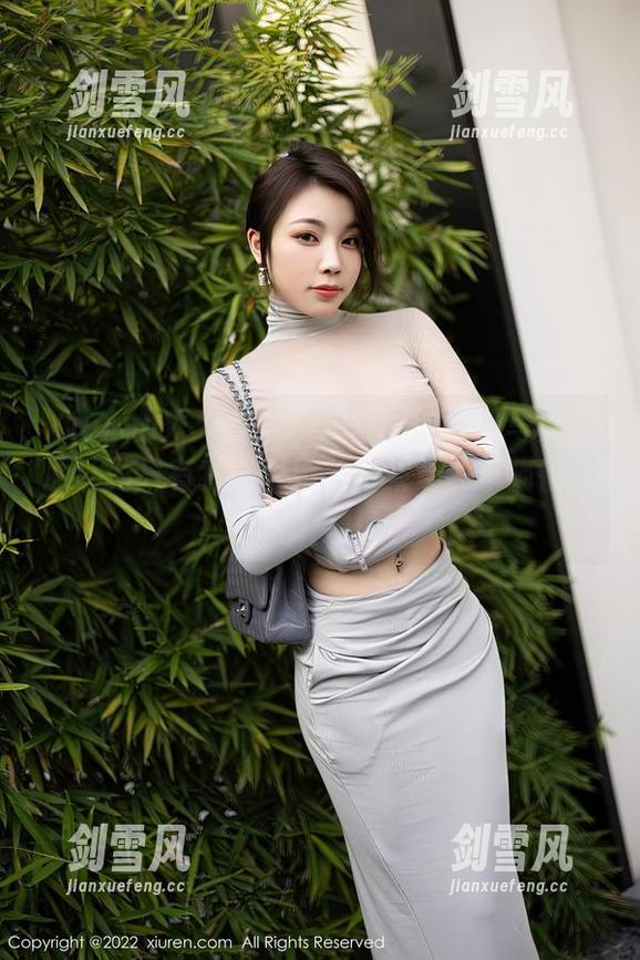 Xiuren秀人网-小逗逗 Xiuren秀人网 - 小逗逗最新御姐写真:原以为只有我能爱她,结果连我家猫都迷上了她!