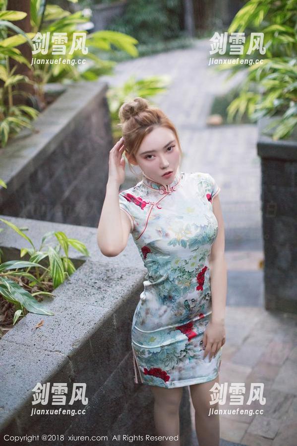 Xiuren秀人网 - 陆萱萱cecillia的纯白私房，图集里透着一种意想不到的安静。