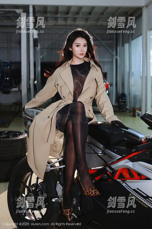 Xiuren秀人网 - 陶喜乐_lele的死库水写真，图库开启水上运动模式！
