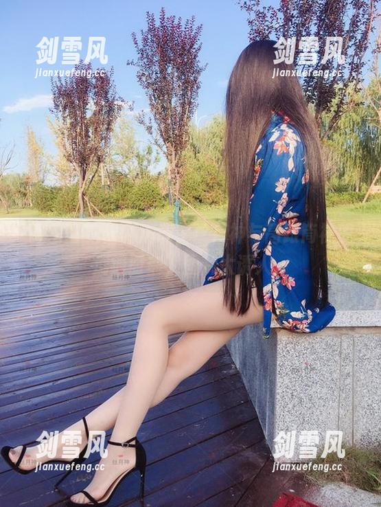 微密圈 - 福利满满，丝月神与高跟筒袜的痴缠时刻，图片太诱人。