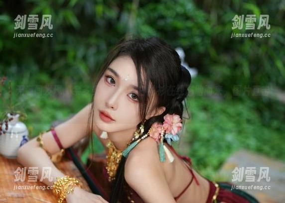 余多多Dudu 无意间发现,余多多Dudu的白衬衫在线怼脸而来,图片直击灵魂