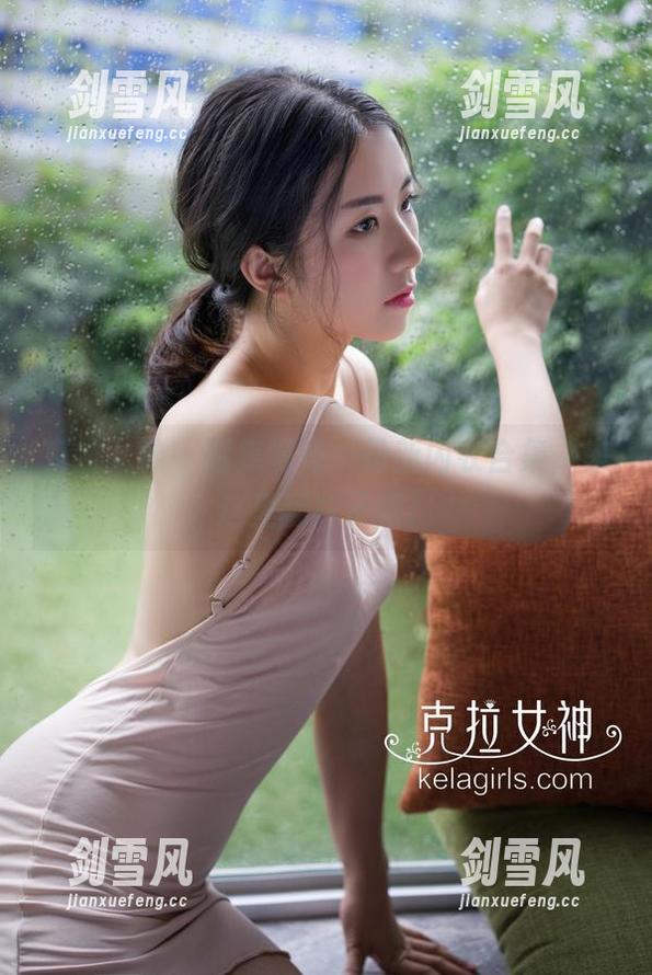 克拉女神 - 聚焦曼琼：最新内衣合集，来这里翻牌子吧！