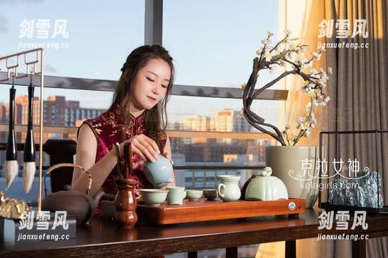 克拉女神 - 我说，珊珊这张美图，职业装搭配得我想试试自己了…虽然我肯定穿不好。