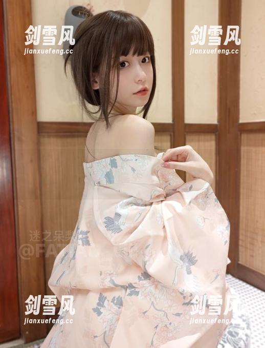 发条少女yoki的学妹在线，原图中的迷人视角