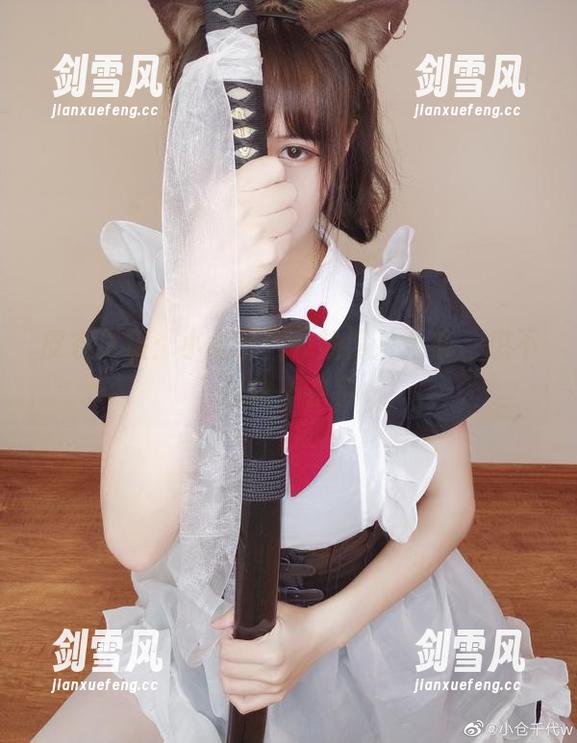 皮衣之旅：小仓千代w的照片合集，想不想也不在乎