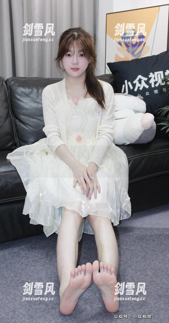 小众视觉 - 免费下载圆圆的白裙，难道我梦到了吗？