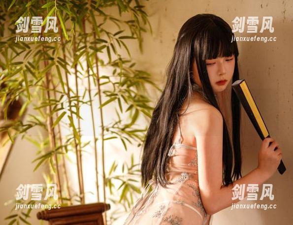 来自巧克力小圆面包的五更琉璃：新春旗袍大揭秘，收藏必看！
