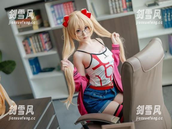《幼水铃衣的和服时光机》：最新写真集，带你穿越到美好未曾经历的日本街头。