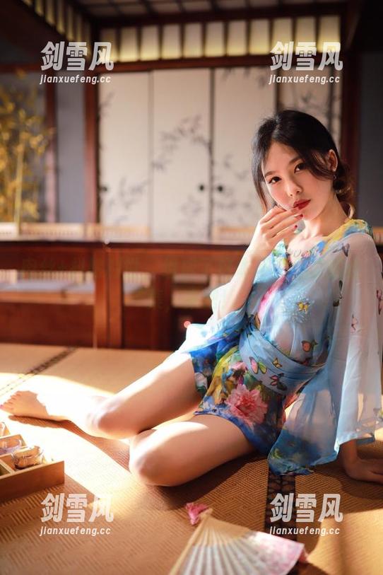 肉丝+抖娘利世，组成了这本不可思议的合集，来吧！