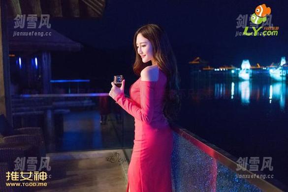 推女神-娜依灵儿 推女神 - 私房图集锦:娜依灵儿的睡衣不只是在家穿的玩意儿