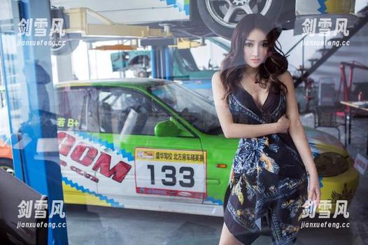 推女郎 - 于大小姐的裸足写真集：高清画质，萌化了我的视线