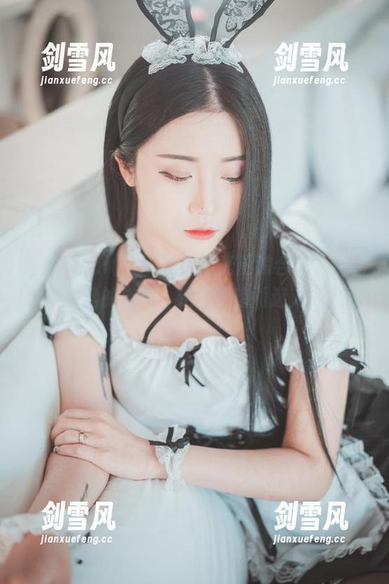普美Bomi(보미)的无圣光厨娘合集，远离柴米油盐的俗气，走向昏暗而迷人的厨房。