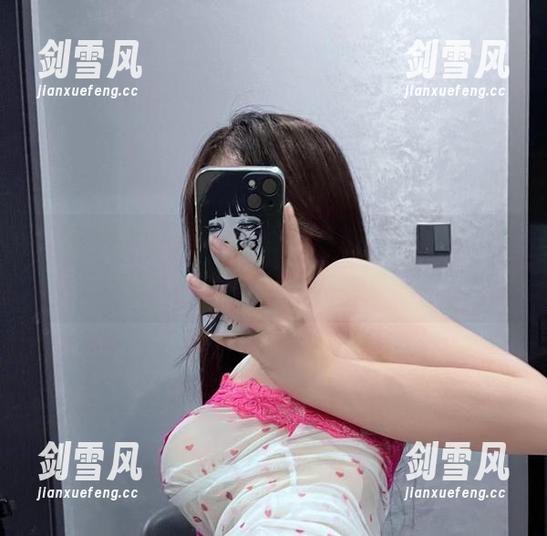 微密圈 - 看！桃沢樱呀的私拍，黑丝图片中的小细节，总是让人想多看几眼。