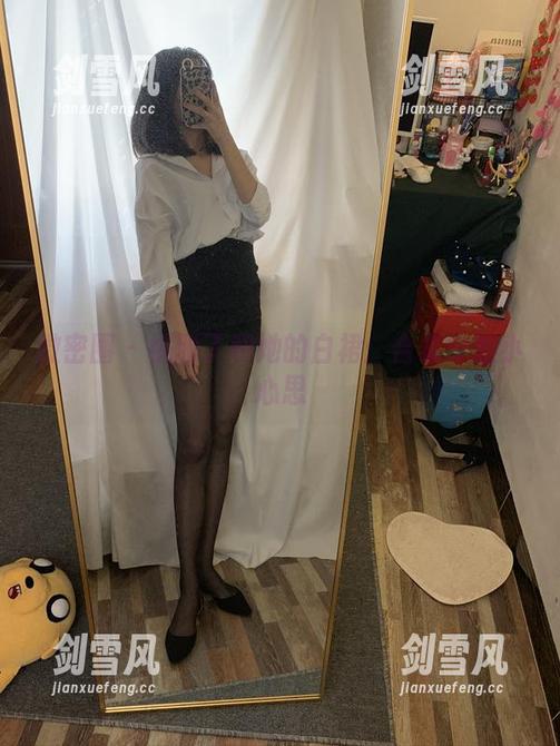 微密圈 - 桃脱了和她的白裙：合集中的小心思