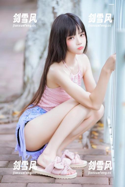 私拍不只是穿衣服：桜桃喵连体衣大探险！