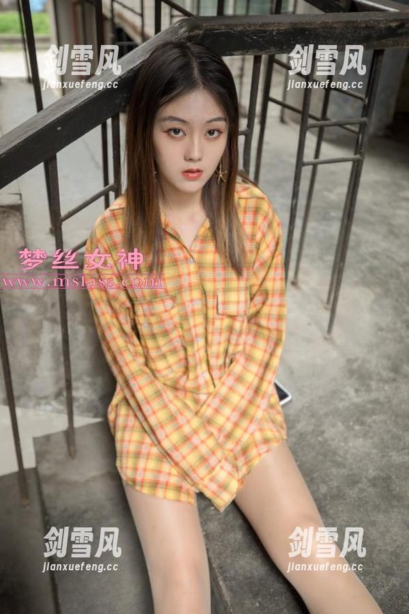 梦丝女神 - 然然的全套靴下女神，图包里藏着她的‘靴下’画风！