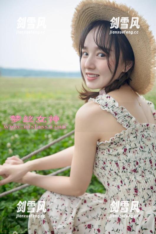 梦丝女神-璇璇 梦丝女神 - 璇璇的免费女孩套图,怕不是在网恋?