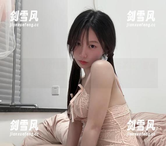 微密圈 - 图片精选：火龙果羊的温柔姿态，和善又迷离，会让你多看几眼
