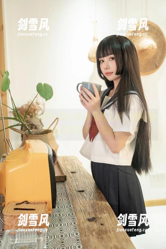 体验爆机少女喵小吉高跟鞋全集，看到的都是美好与不可思议。