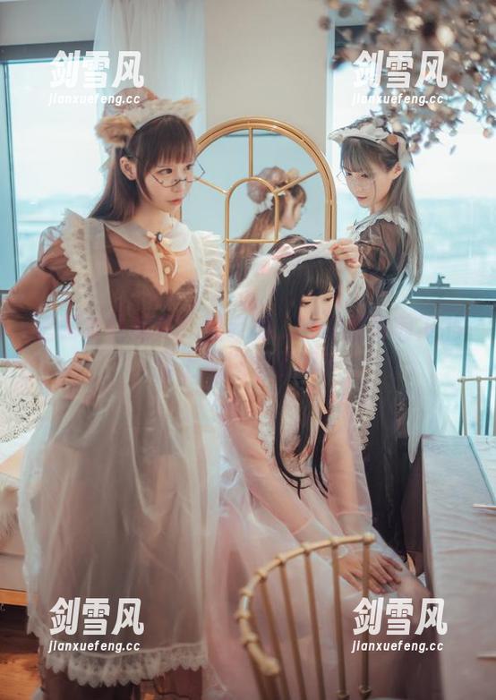 透明女仆写真：爱老师_PhD又在前卫的路上拗造型了吗？