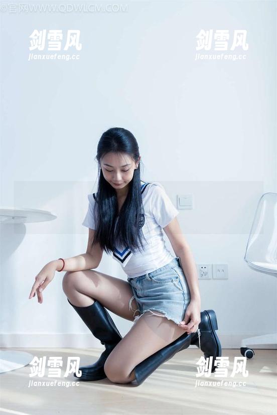 物恋传媒 - 圣诞的嘉木：这些写真照，真让人想起忘不了的那个冬天。