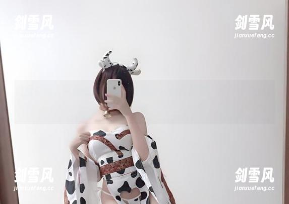 贵圈真乱，瓦斯塔亚小龙虾的最新白丝作品集，严严实实的有趣