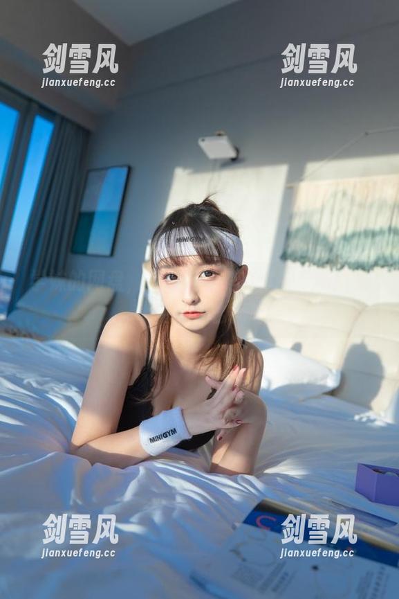 学妹的网盘，神楽坂真冬的作品，猜猜她在藏什么？