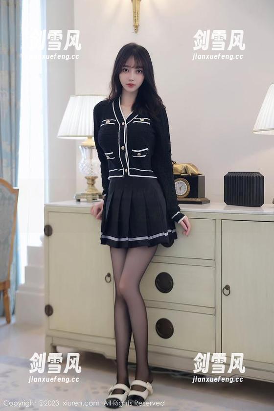 秀人网 - 分享Kikibaby的修女写真，不只是圣洁，还有任性？