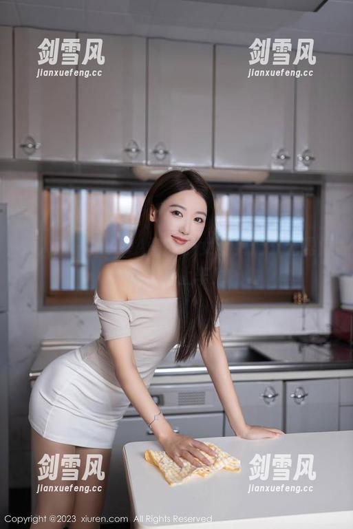 秀人网 - MARA酱的少女士兵们，无需门票，快上车！