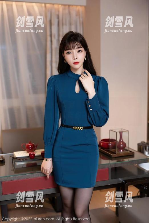秀人网 - 娜娜子呀穿着牛仔裤的妖娆姿态，精选图片带你飞就对了！