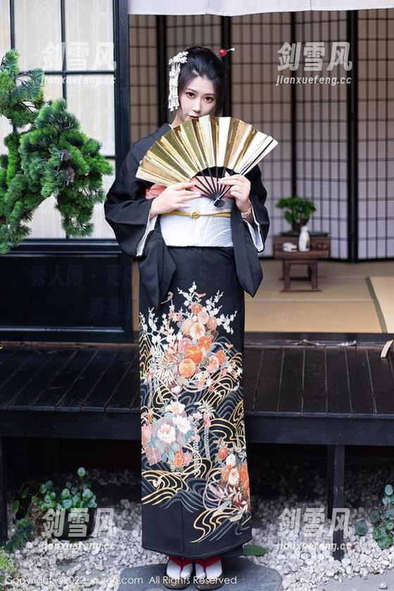 秀人网 - 更新啦！在小甜angle的圣诞写真集里，每张都是小剧场！