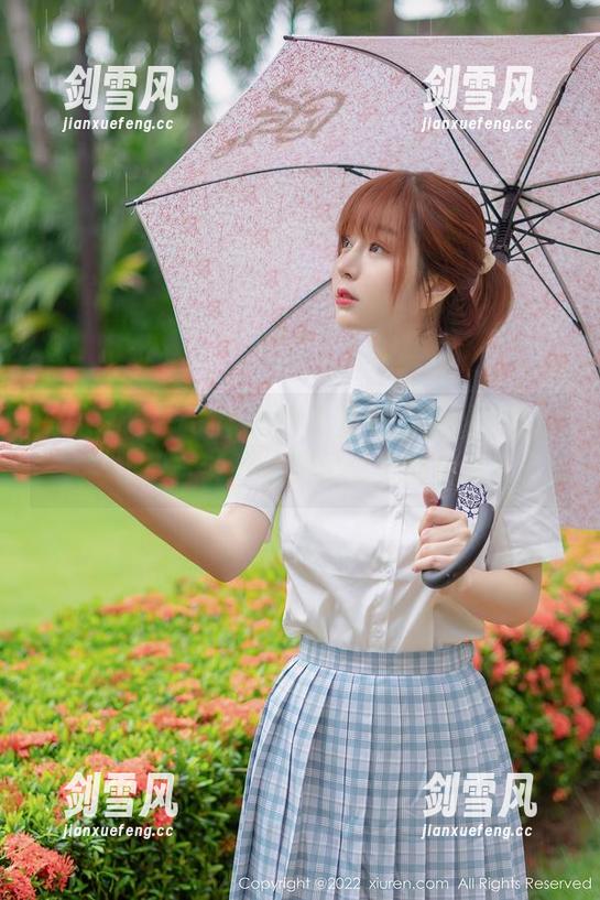秀人网 - 被抖娘利世比基尼的美图冲击，脑子里突然冒出要换壁纸的想法！