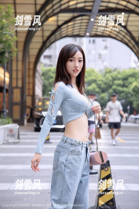 秀人网 - 肉晴MINI的美足作品集：脚趾也会开Party吗？