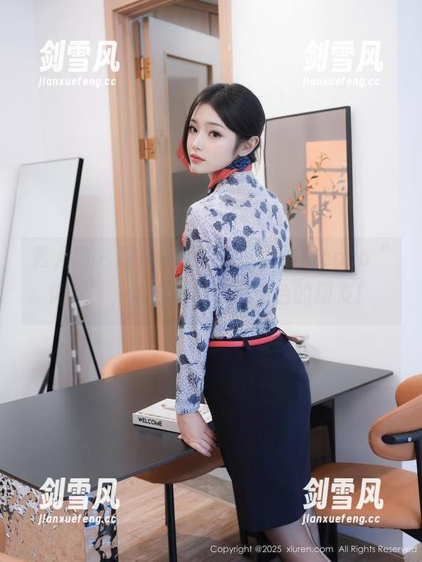 秀人网 - 翻牌最新资源，赵惟依coco“肉丝”，适合嘴巴也带点色的朋友！