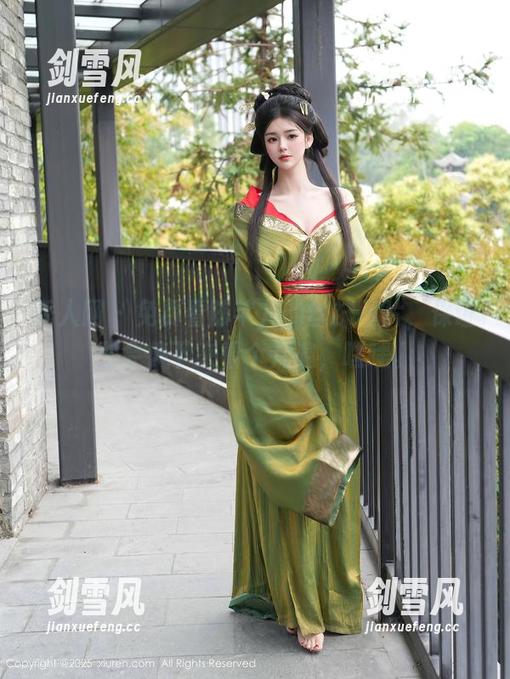 秀人网 - 免费看陈芊儿的丝袜图片，保证你会停下来看个几遍，嘿嘿。