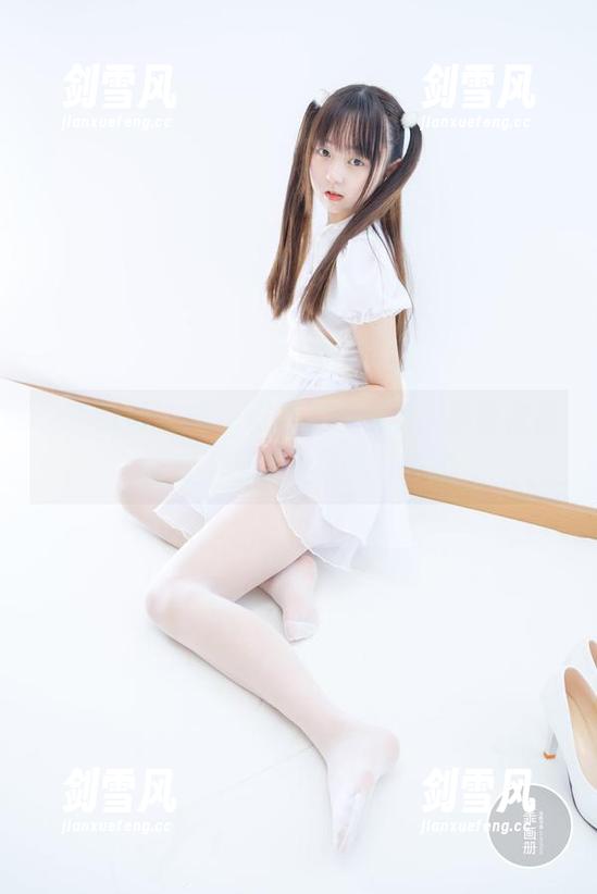 稚乖画册 - 不一样的初音少女，赤西夜夜的分享总是那么吸引注意