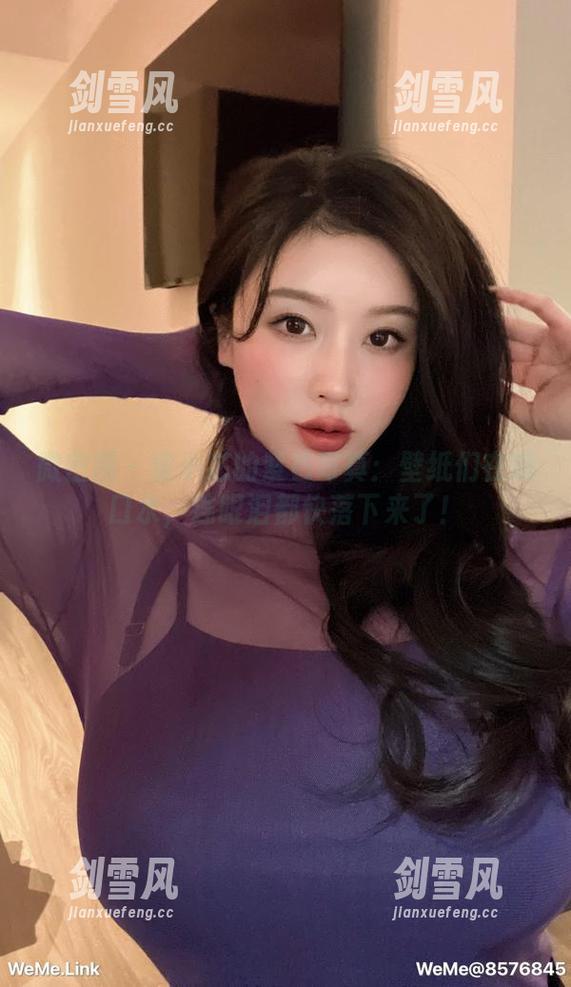 微密圈 - 童小芯的紫色写真：壁纸们在流口水，连眼泪都快落下来了！