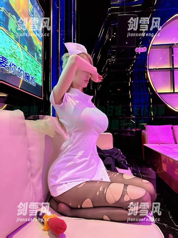 微密圈 - 脸红Dearie的日常：女仆韵事曝光——原图、图册随手拈来