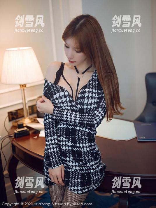 花漾show - 小热巴的花嫁写真，真得想知道她的男友在看这些图册时的表情，哈哈！